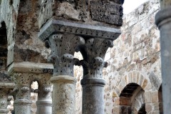 1_S.-Giovanni-Eremiti-capitelli