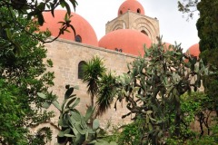 San-Giovanni-Eremiti-vista-dal-giardino